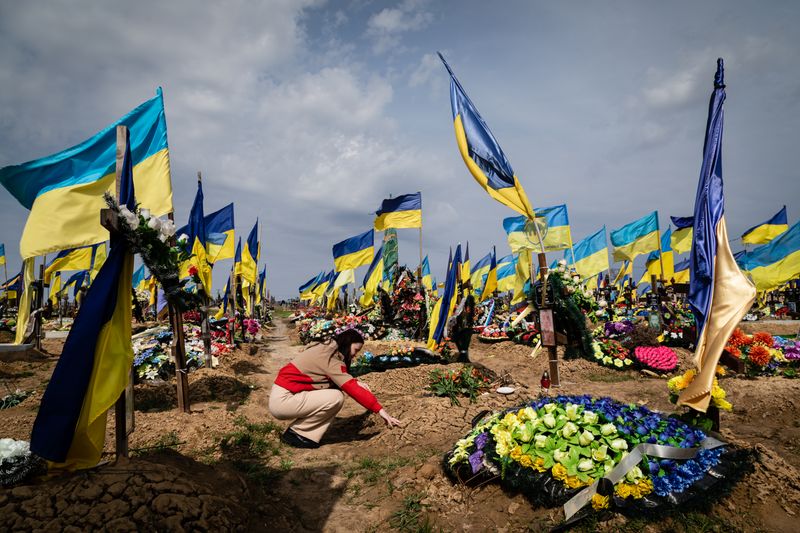 © Катя Москалюк - Image from the The Sense of Touch photography project