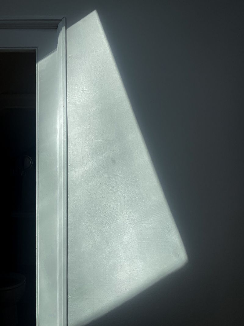 © Bridget Jourgensen - Image from the Homeshadows photography project