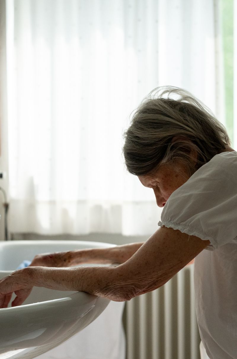 © Bettina von Kameke - Image from the My Mother, Elsewhere photography project
