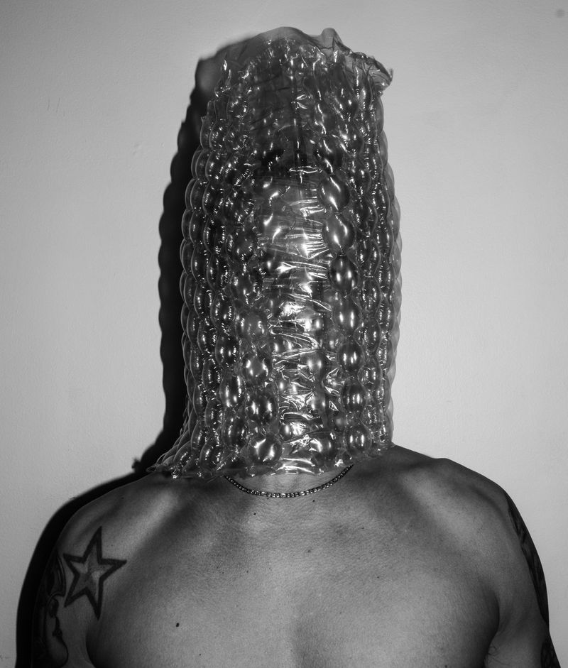 © Jean Carlo Jiménez - Image from the Todo es falso photography project