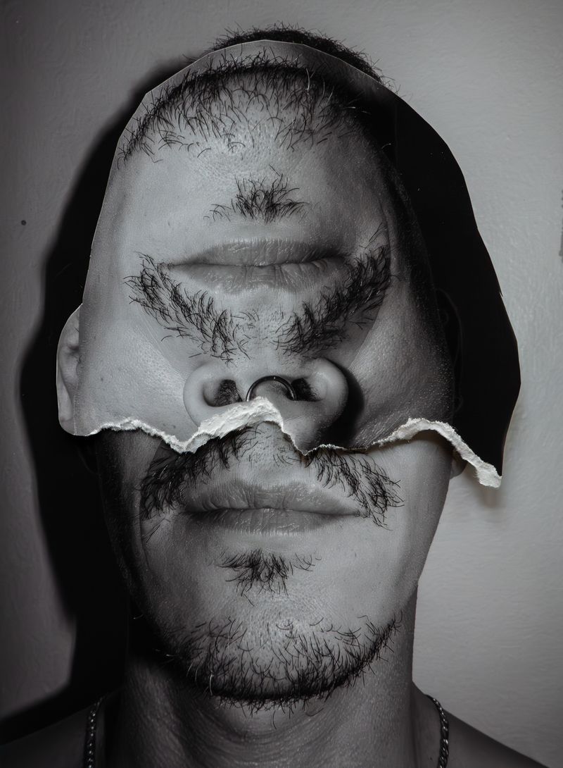 © Jean Carlo Jiménez - Image from the Todo es falso photography project