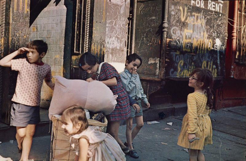 © Helen Levitt