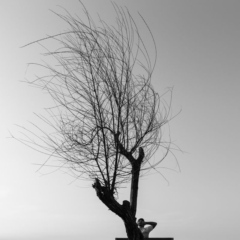 © Mohammad Oladivatan - Image from the What Remains Unseen photography project