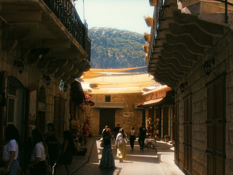 © Serena Baaklini - Image from the Nostalgia in the Middle East photography project