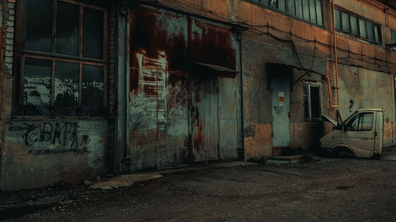 © Iris Maynard - Image from the Lost Metal Souls photography project