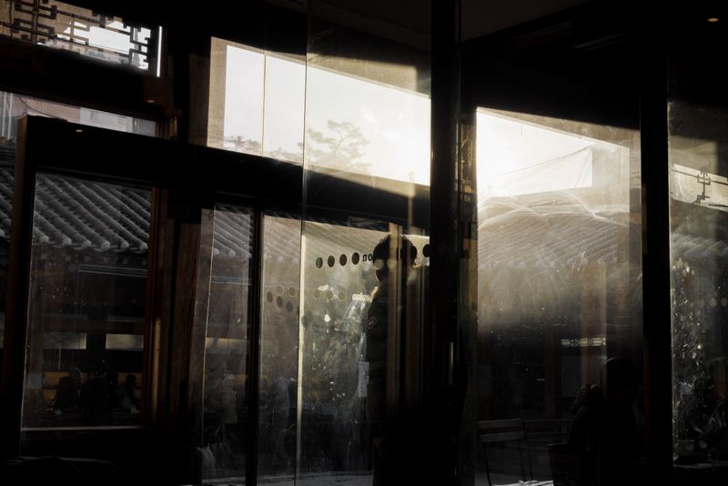 © RYO KATSUMURA - Image from the SEOUL — Circulating Across Asia photography project