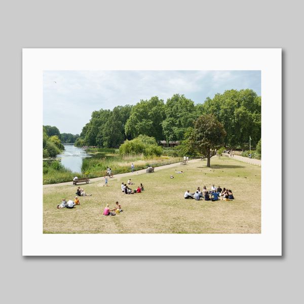 St James’ Park, London, 2015 © Simon Roberts