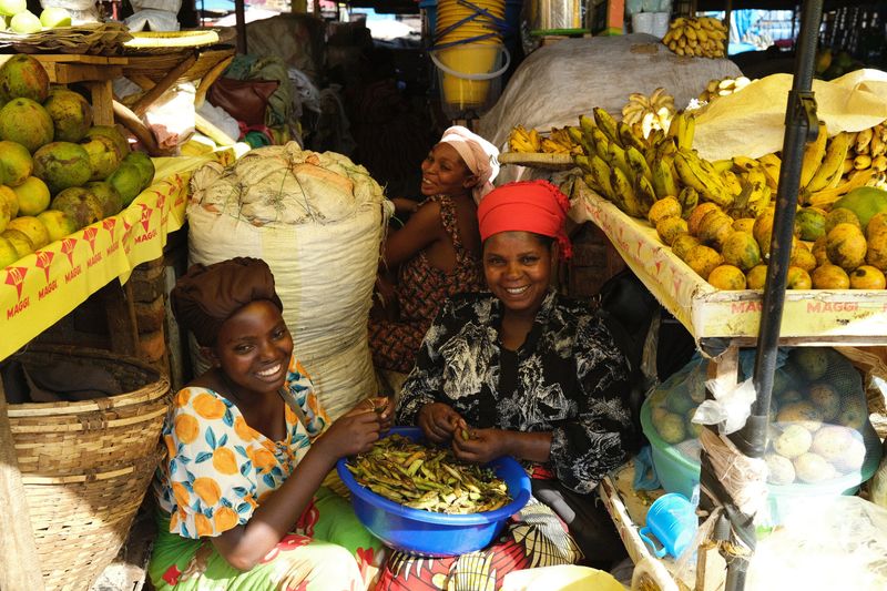 © Zahra Farajasri - Kigali, Rwanda, 2026  - Women working at a produce market in Kigali.