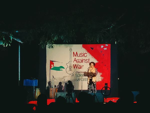 © Ferdousi Jaman - Under the Stage Light / Rajshahi, Bangladesh / 2024