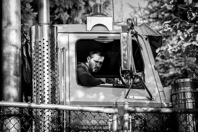 © Alan Ibasco - Image from the Sulyap - YVR: Between the City and Street photography project