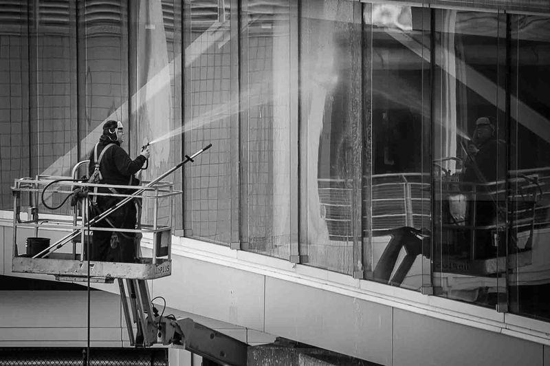 © Alan Ibasco - Image from the Sulyap - YVR: Between the City and Street photography project