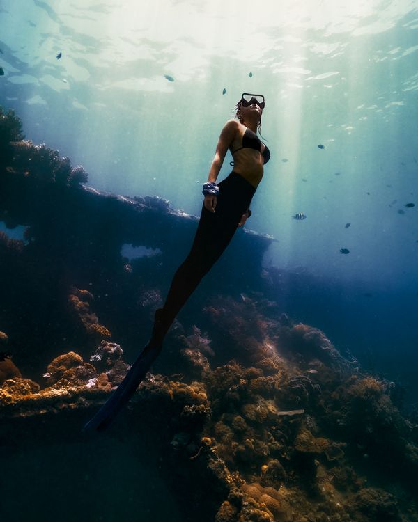 © Maddison Woollard - Between Worlds | An intersection of the marine realm, human presence, and historical remnants