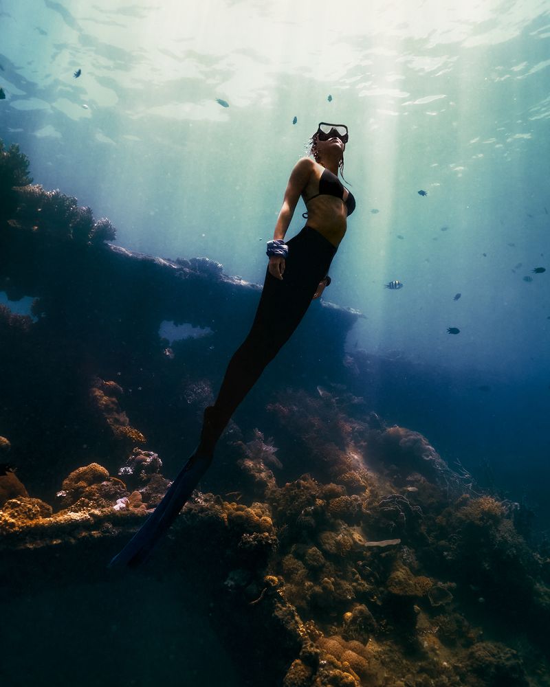 © Maddison Woollard - Between Worlds | An intersection of the marine realm, human presence, and historical remnants