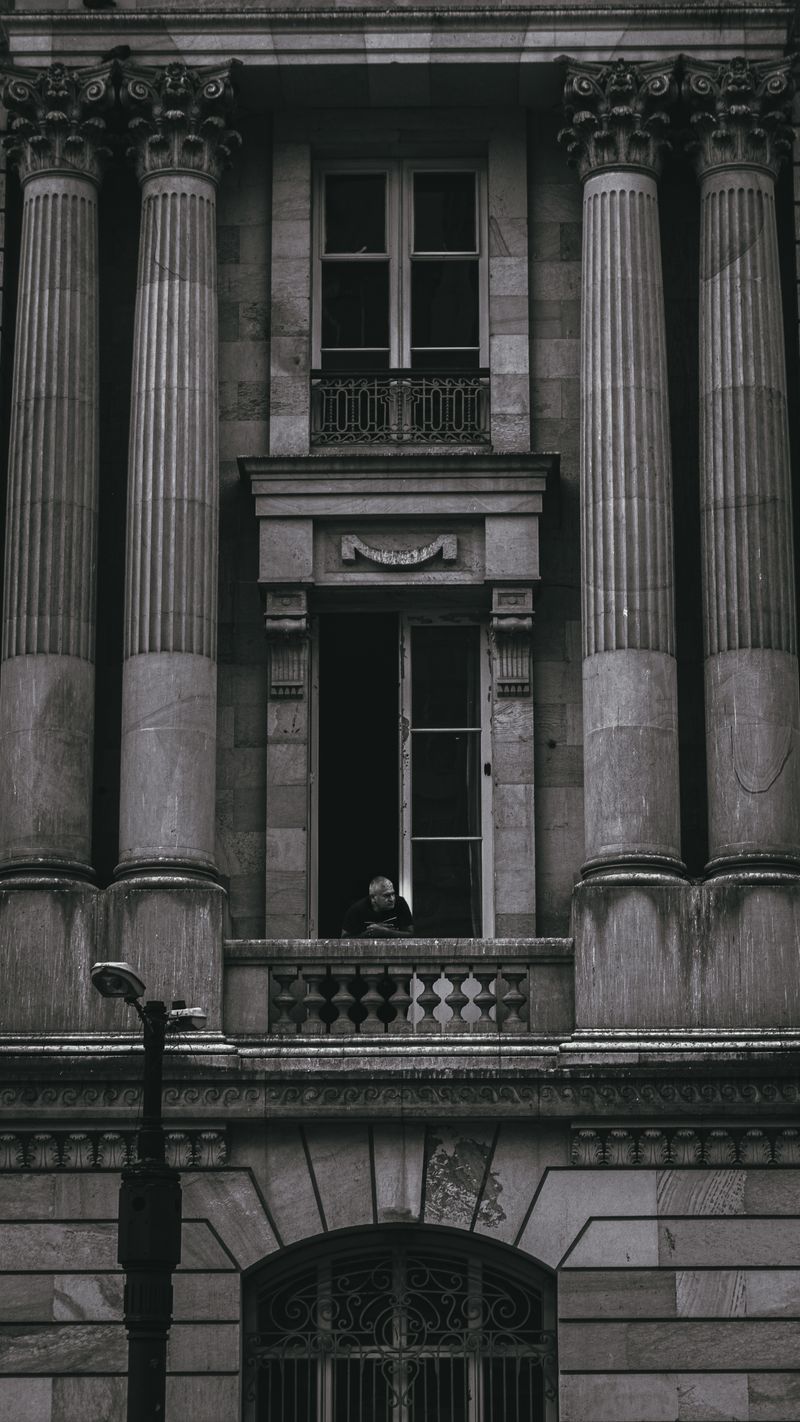 © juanserna.ph - Image from the LA CIUDAD DESPIADADA photography project