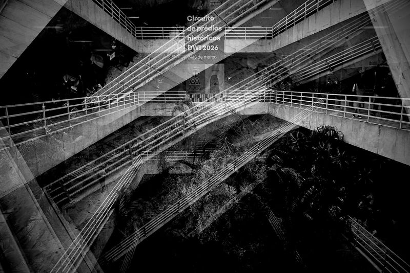 © Felipe Hellmeister - Image from the Parallel Islands photography project