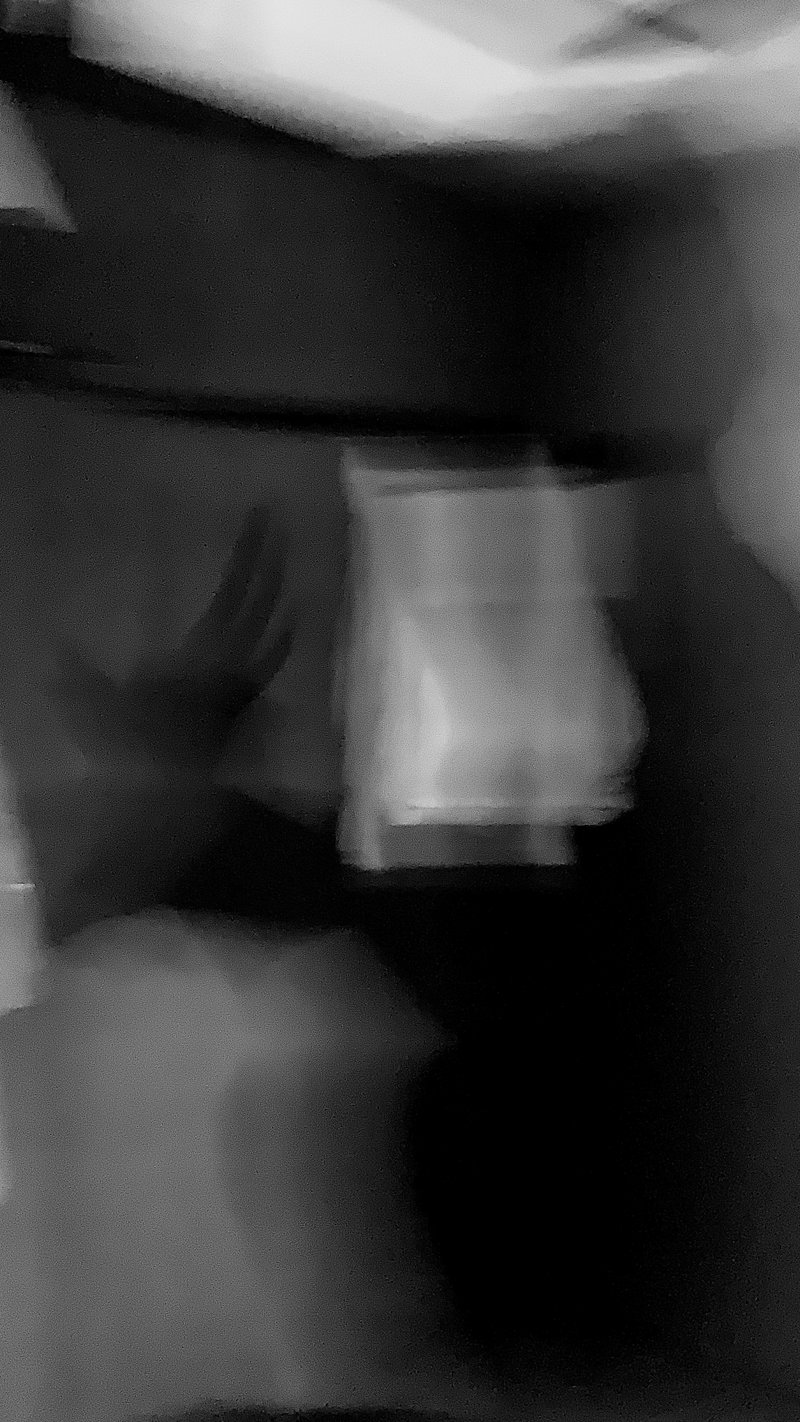 © Asma Akraiche - Image from the A frame without face photography project