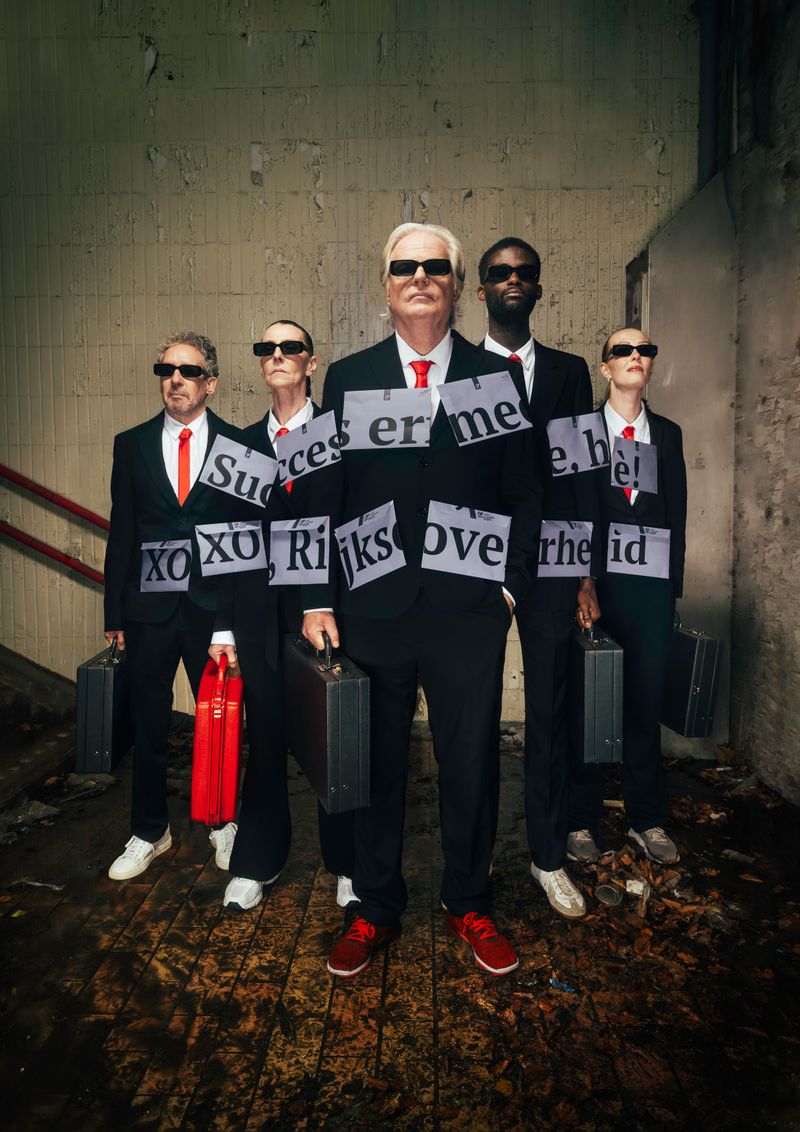 © Sara Roos Klijn - "XOXO, Rijksoverheid" from the photo series "Huisje Boompje Beestje", 2026