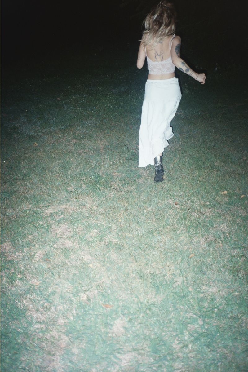 © kayra - Image from the Love Could Stay on the Body photography project