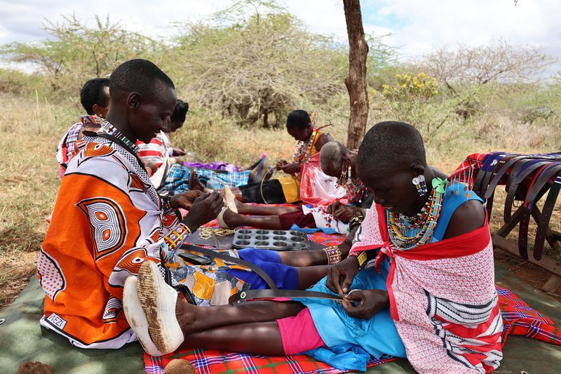 © Victoria Day-Wilson - Image from the Kenyan beading – female tradition supporting communities photography project