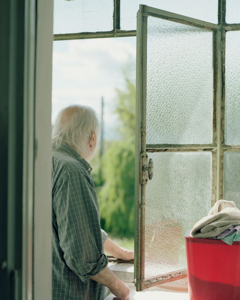 © Jacopo Locarno - Image from the Ov'era photography project