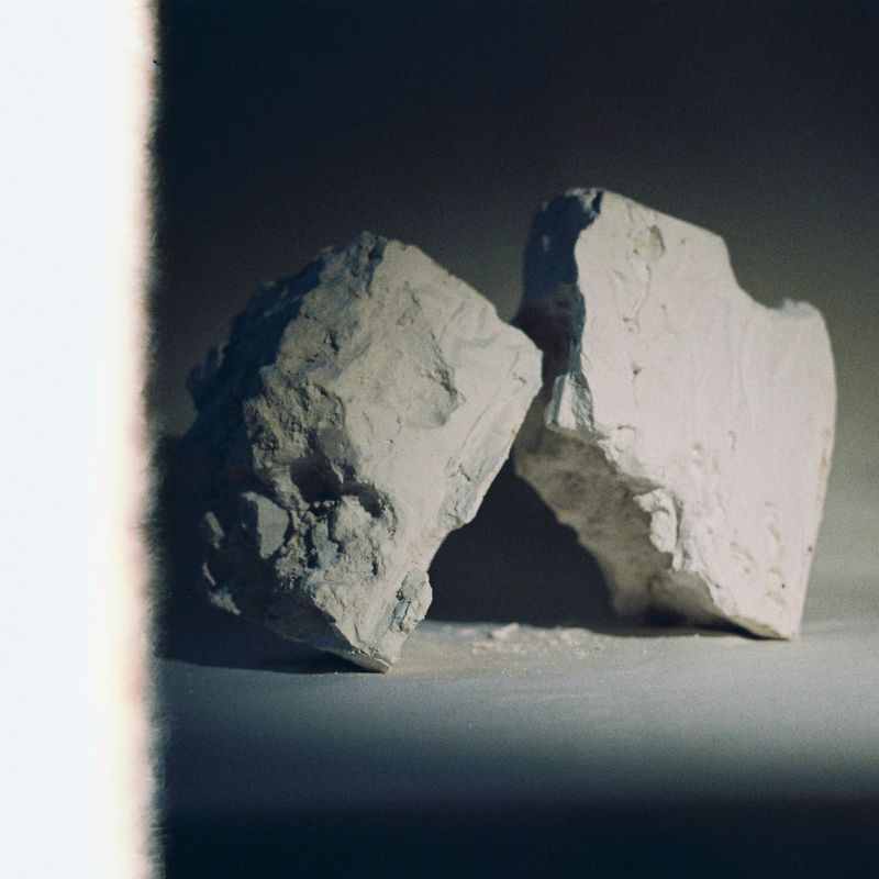 © Perla Bayona - Their relationship to this day remains largely mediated by technology and physical distance.