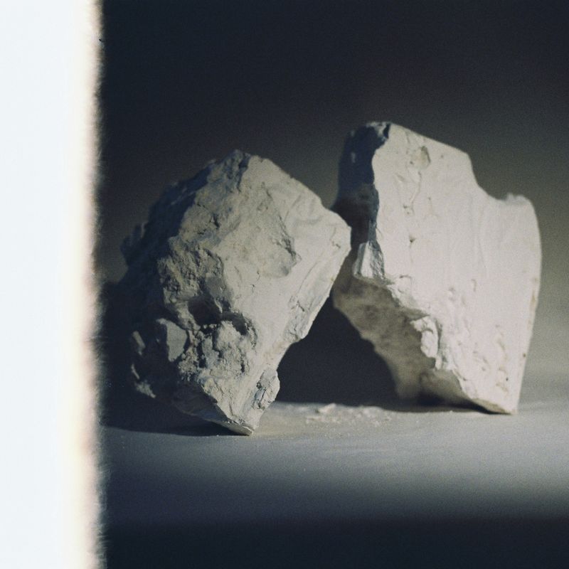 © Perla Bayona - Their relationship to this day remains largely mediated by technology and physical distance.