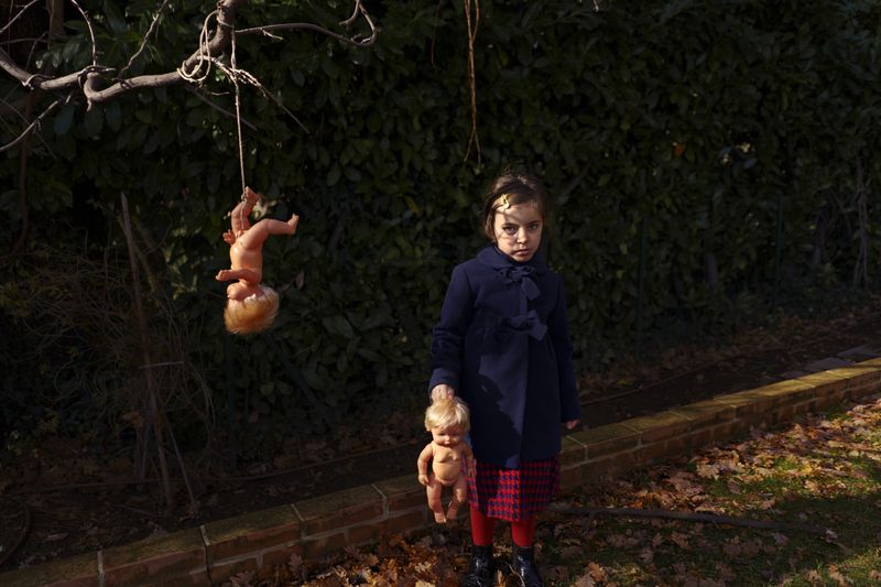 © Pierluigi Ciambra - Image from the Lullaby and last goodbye photography project