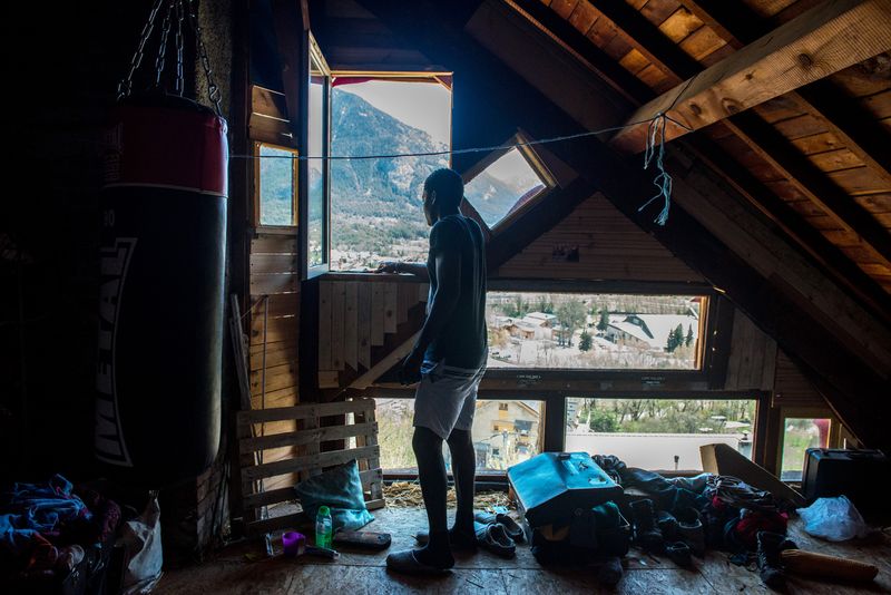 © Rose Lecat - Image from the On the border of the mountains photography project
