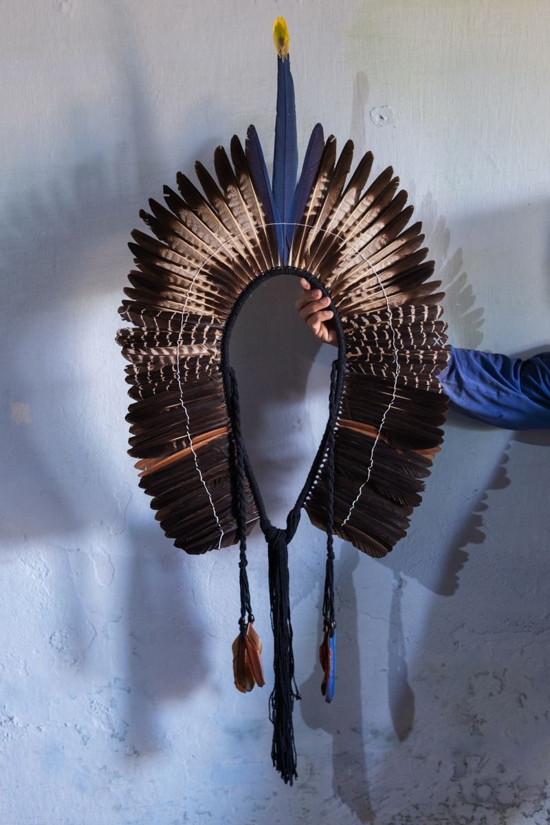 © Sabine van Wechem - A ceremonial headdress at home, often used in rituals.
