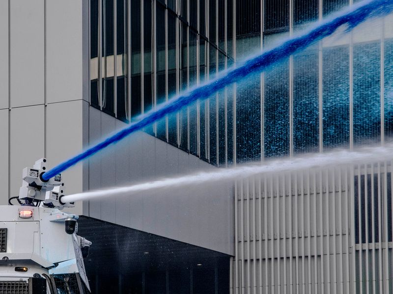 © Thaddé Comar - The Water Dance 1 (Popular nickname for water cannon. )