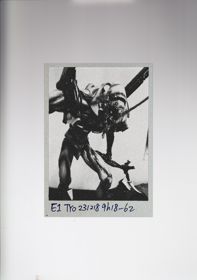 © Gene Chen - Sandwich Biscuit - E1