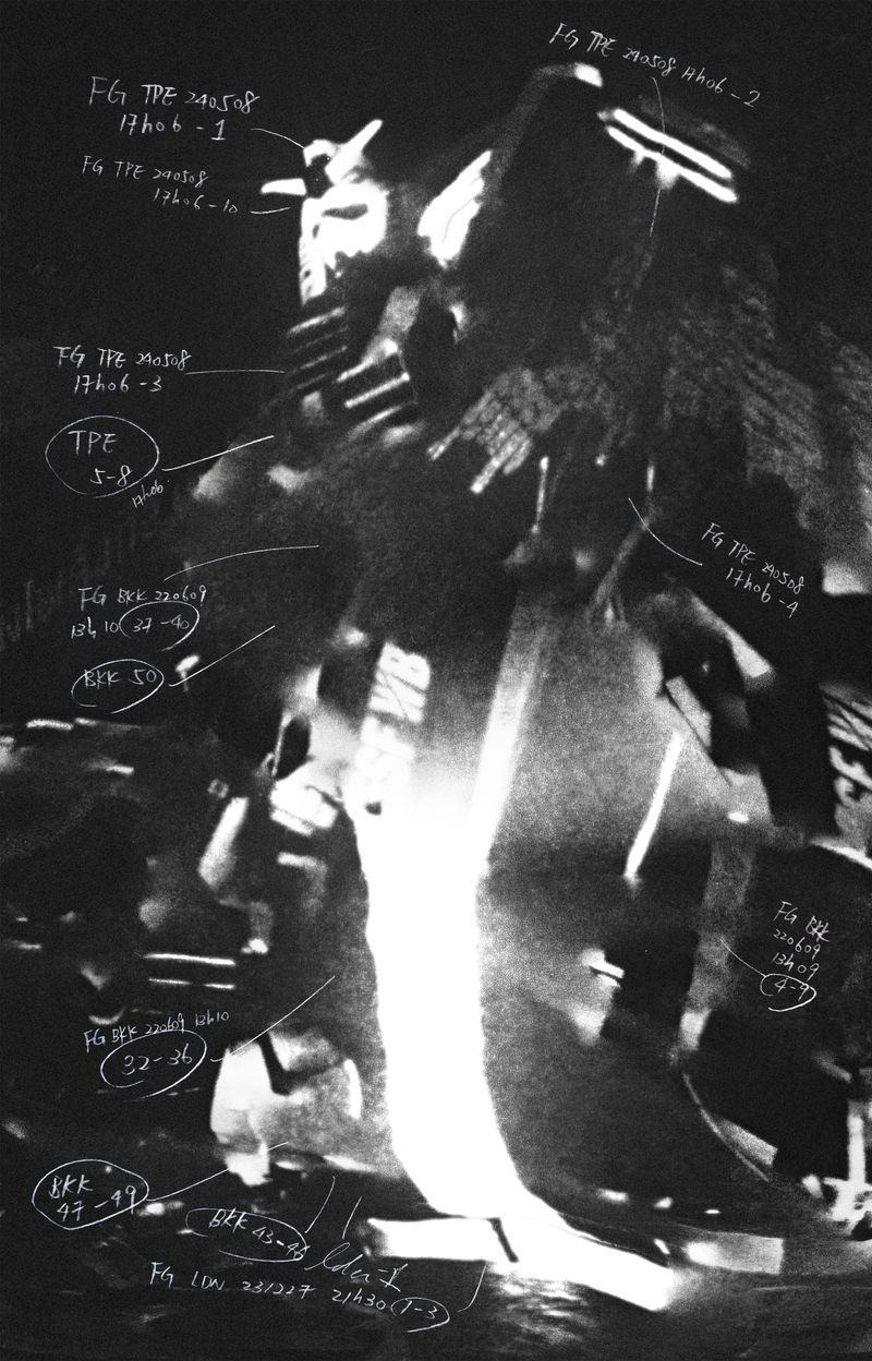 © Gene Chen - Sandwich Biscuit - FG