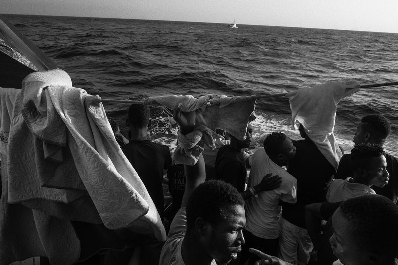 © Francesco Bellina - Rescued men on board of the ship Mare Jonio.