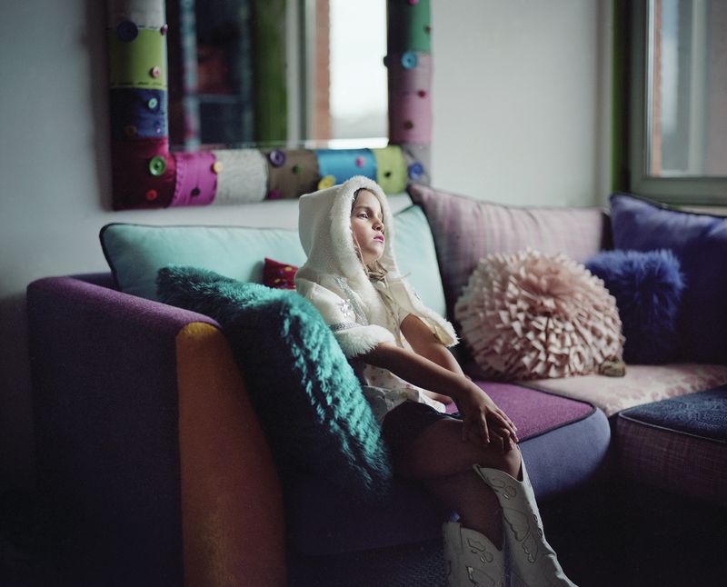 © CLARA DE TEZANOS - Image from the Todas somos Marías photography project