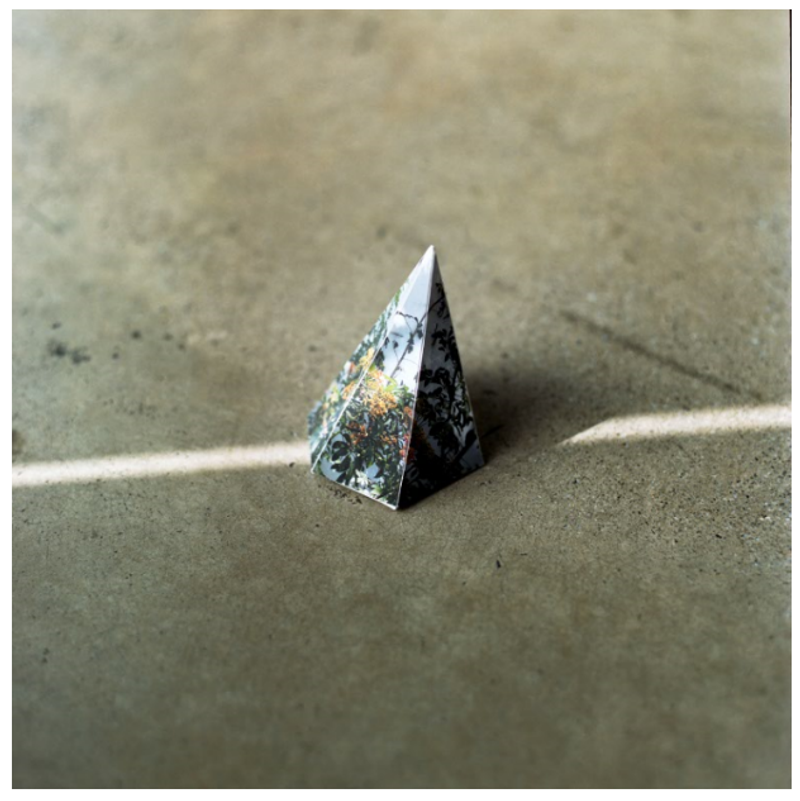 © CLARA DE TEZANOS - Image from the Piedra-Padre,Universo photography project