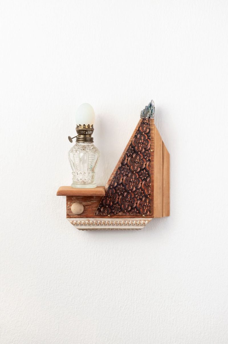 © CLARA DE TEZANOS - Seizing the sun, Objets trouvés