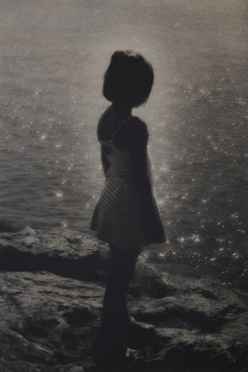 © Tomoko Nagakawa - Image from the I taste the blacklight photography project