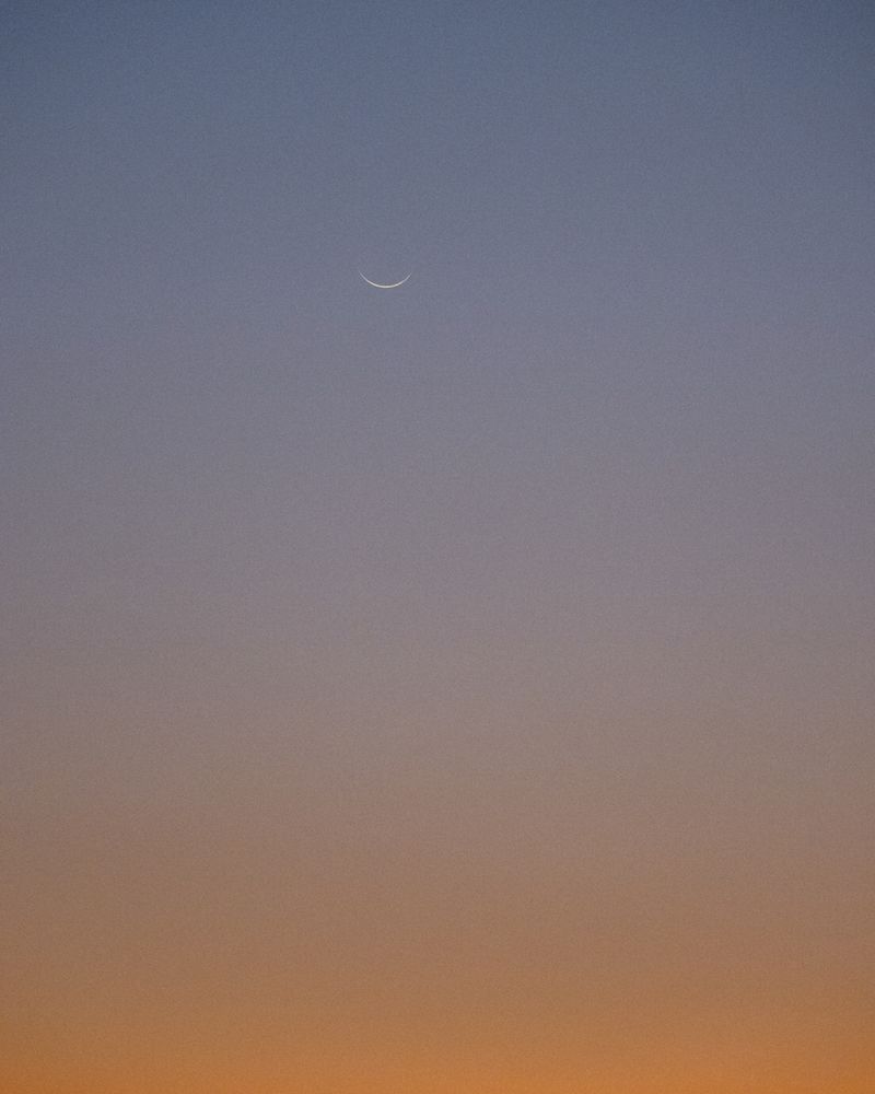 © Breno Rotatori - Image from the The Evening And The Morning And The Night photography project
