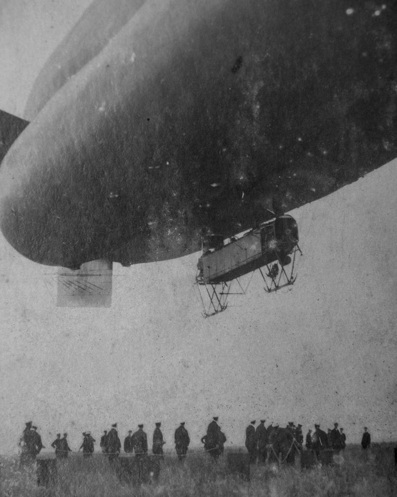 © Breno Rotatori - Image from the Dirigible photography project