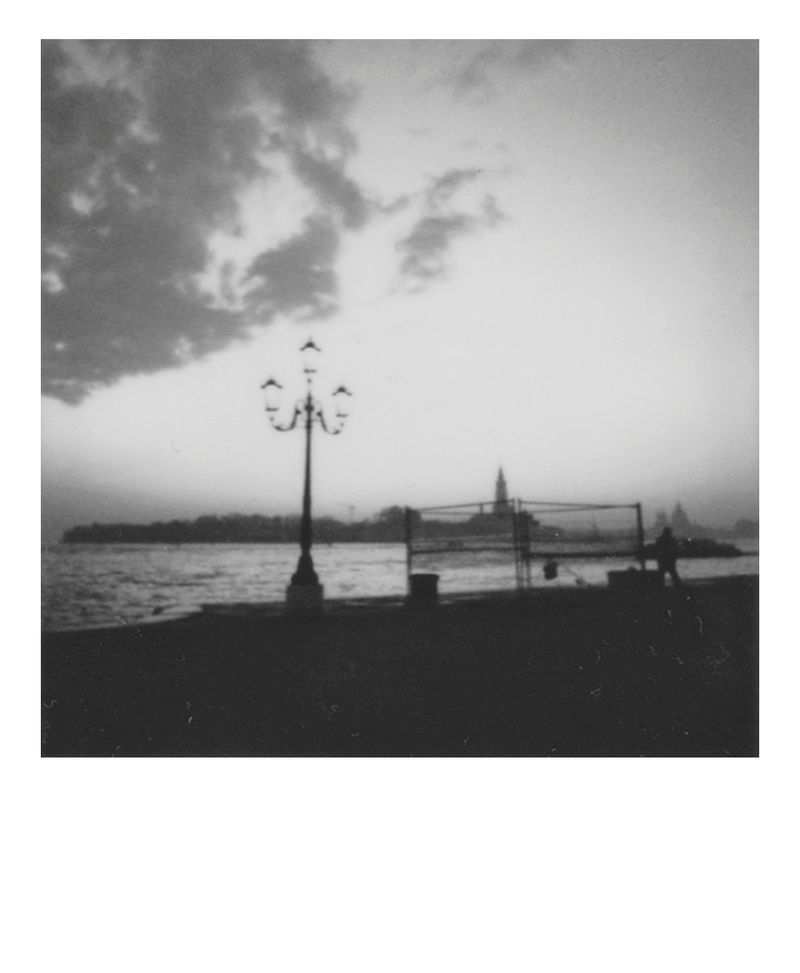 © Irina Kholodna - Image from the Venice, November photography project