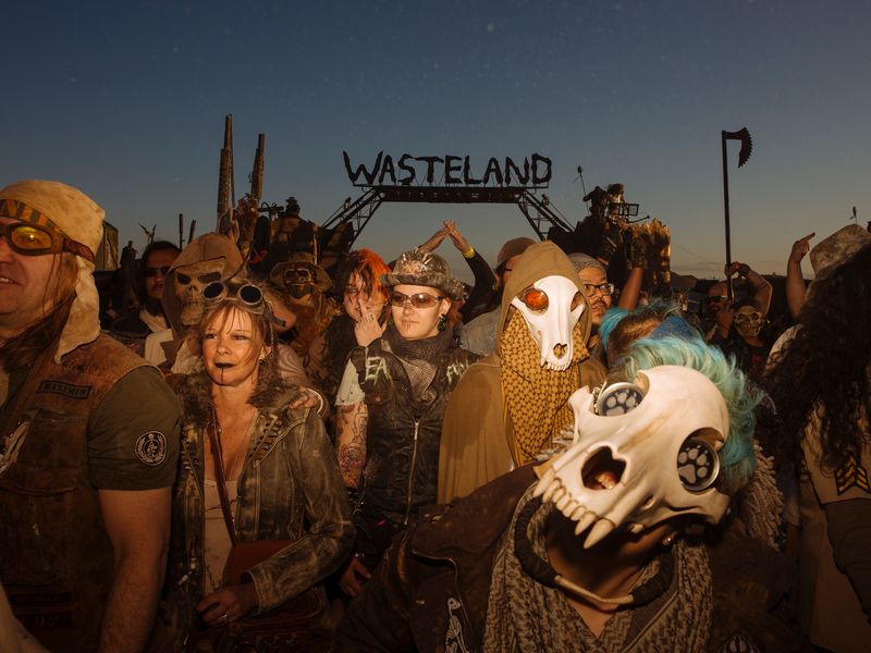 © David Walter Banks - Wasteland.