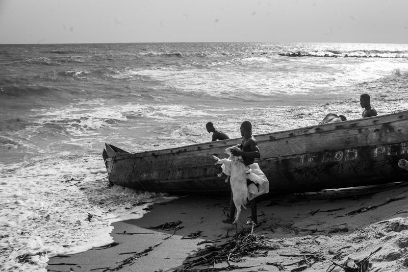 © Ofoe Amegavie - Between Sand and Water, 2021