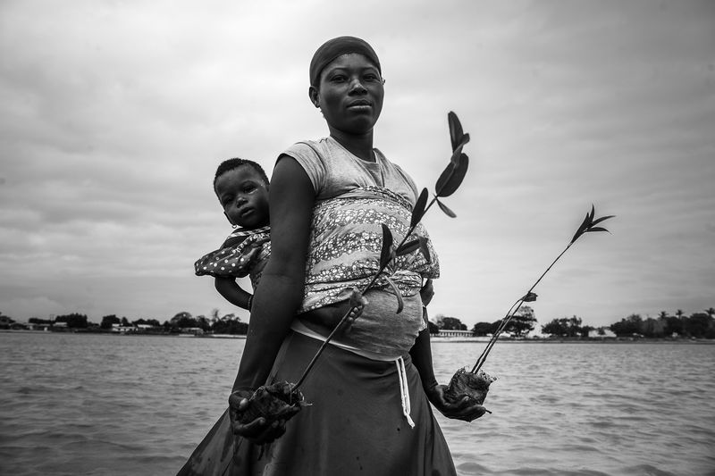 © Ofoe Amegavie - Image from the Between Sand and Water photography project