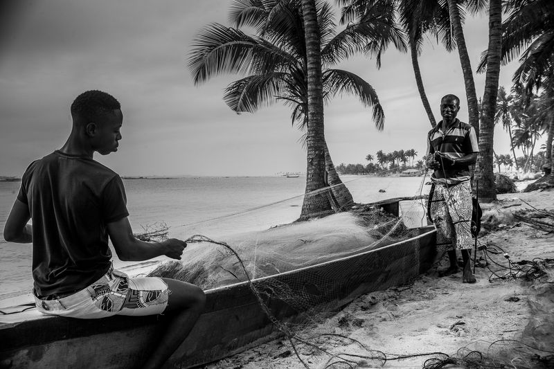 © Ofoe Amegavie - Image from the Between Sand and Water photography project