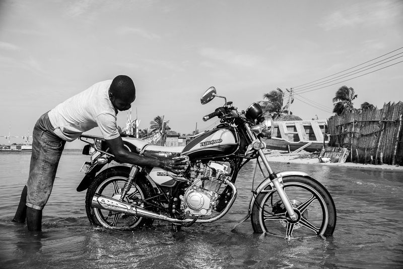 © Ofoe Amegavie - Image from the Between Sand and Water photography project