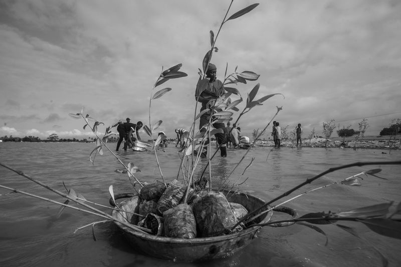 © Ofoe Amegavie - Image from the Between Sand And Water photography project