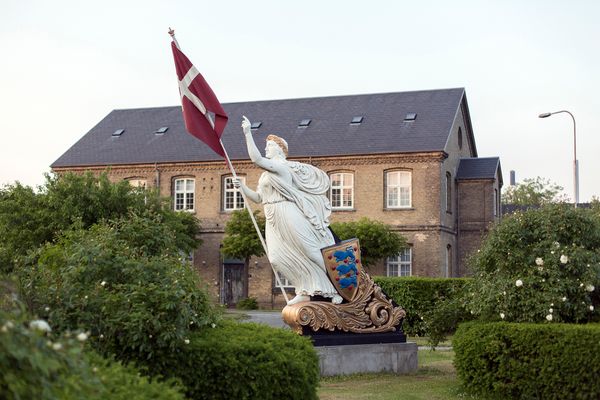 © Filippo Venturi - Image from the Sword of Damocles photography project