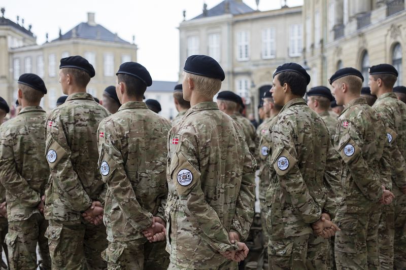 © Filippo Venturi - Troops in formation near the Amaliemborg Royal Palace. Copenhagen, June 7, 2019.