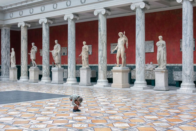 © Filippo Venturi - Image from the Sword of Damocles photography project