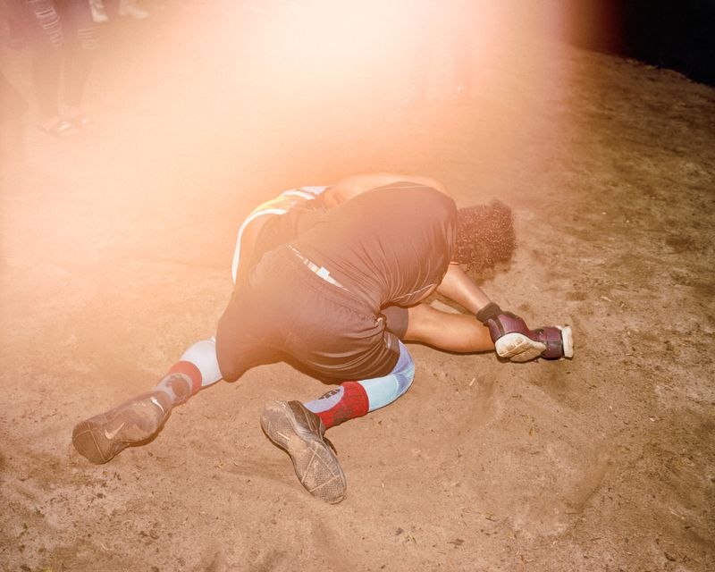 © Diego Saldiva - Dust to Dust